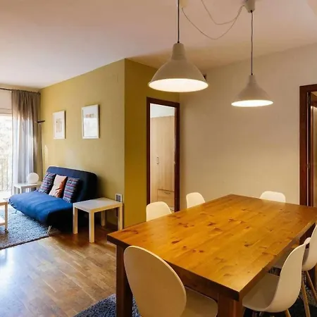 Comfortable 4 2bath W Balcony Apartment Barcelona