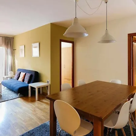 Apartment Comfortable 4 2bath W Balcony Barcelona