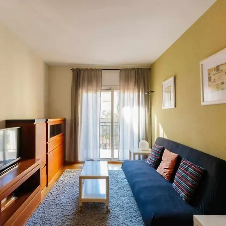 Comfortable 4 2bath W Balcony * Barcelona