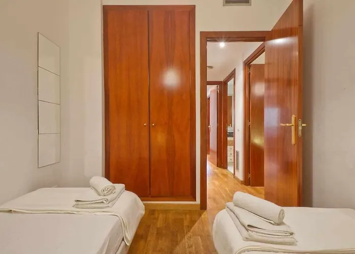 Lejlighed Comfortable 4 2bath W Balcony *
