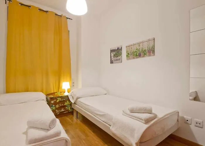 Lejlighed Comfortable 4 2bath W Balcony Barcelona