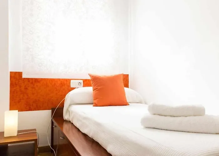 Comfortable 4 2bath W Balcony Lejlighed *
